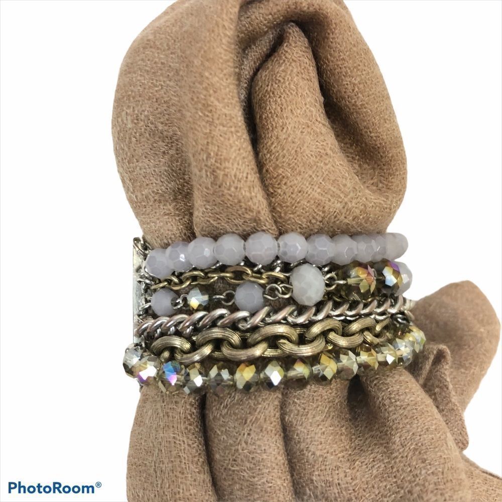 Women’s Multi-Strand Magnetic Clasp Bracelet